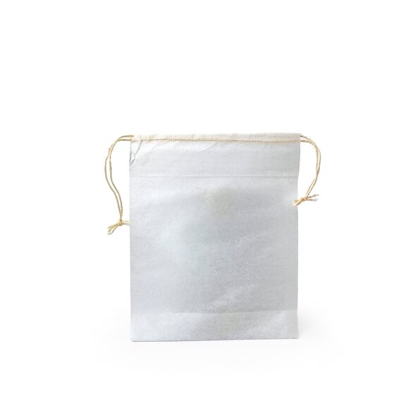 The teapot filter looks like a small gift bag and has a drawstring.